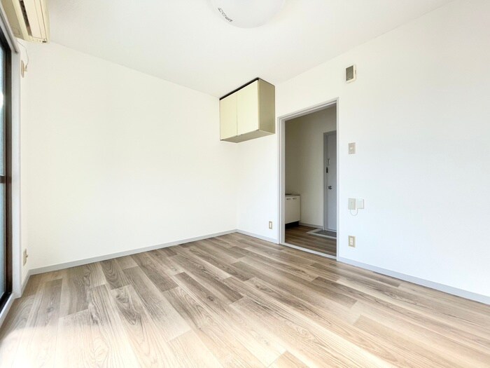 物件内観写真6　(居室)