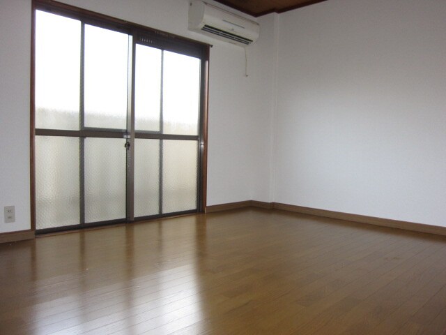 物件内観写真5　(居室)