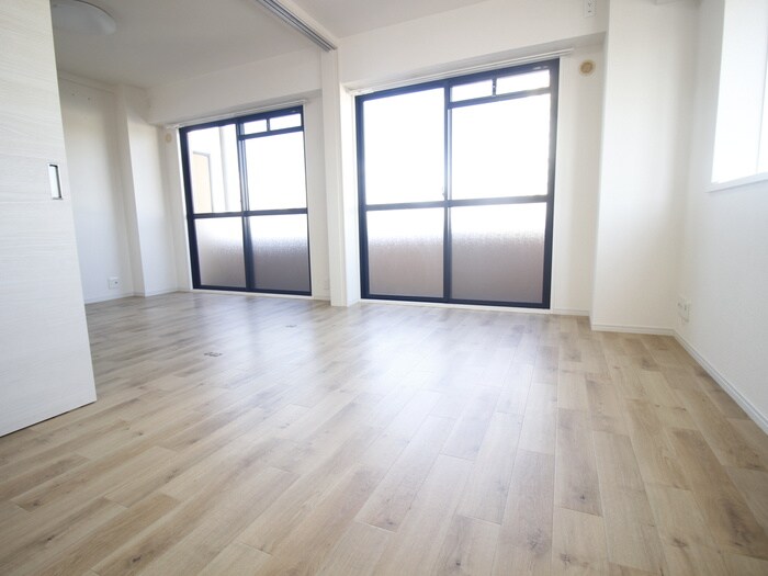 物件内観写真8　(居室)