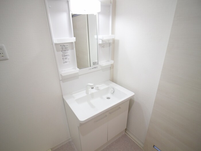 物件内観写真12　(洗面)