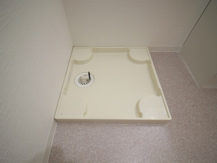 物件内観写真15　(洗濯機置場)