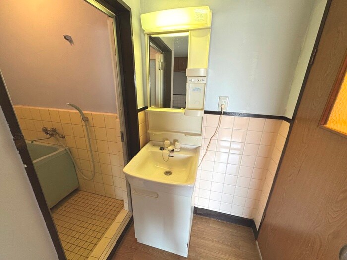 物件内観写真9　(洗面)