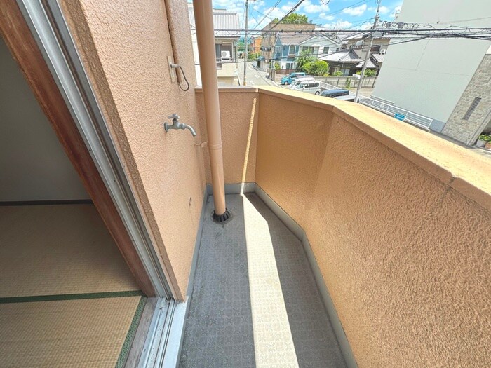 物件内観写真10　(洗濯機置場)