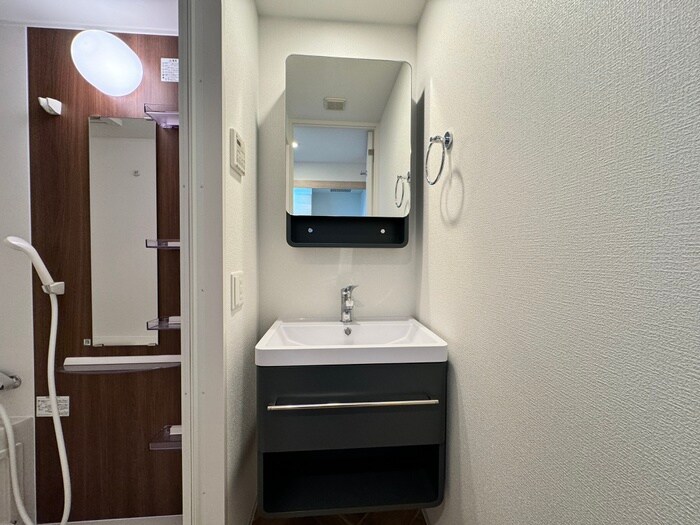 物件内観写真12　(洗面)
