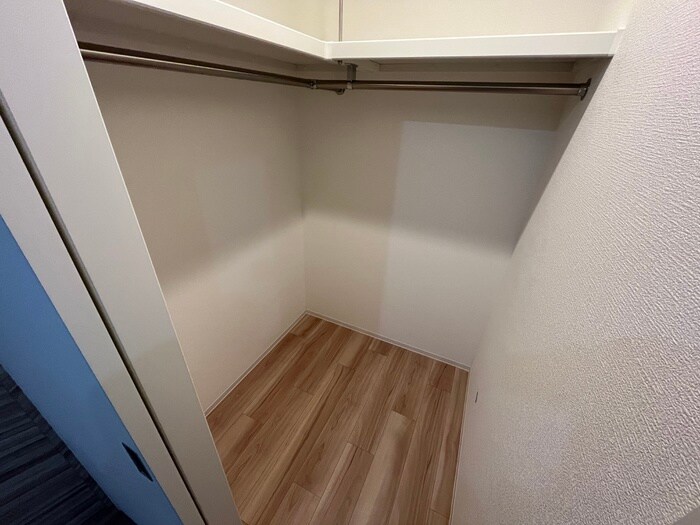 物件内観写真15　(収納)