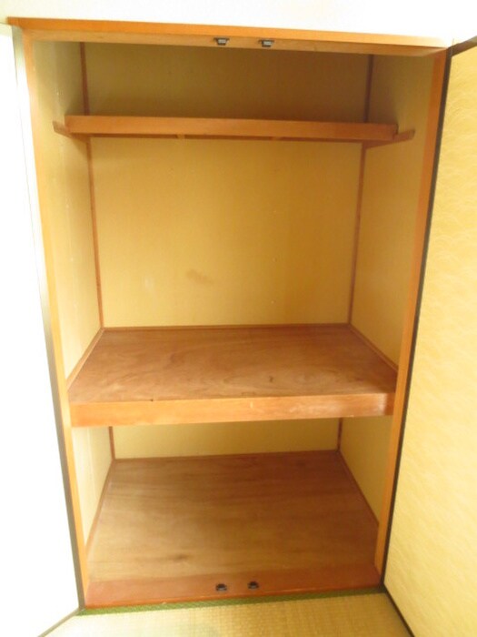 物件内観写真12　(収納)