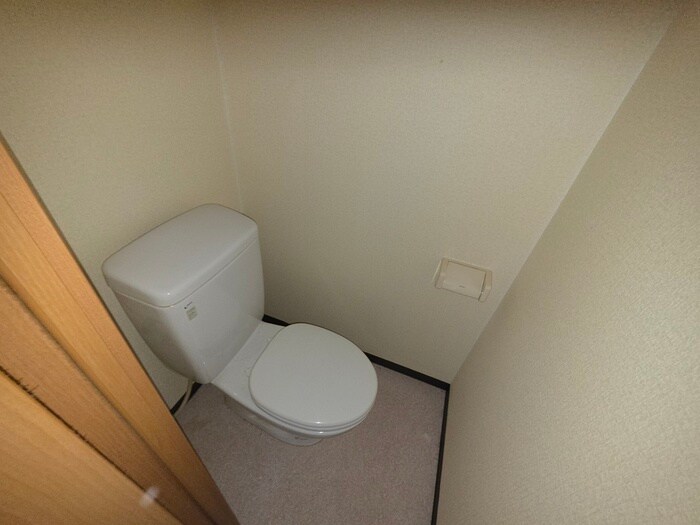 物件内観写真11　(トイレ)