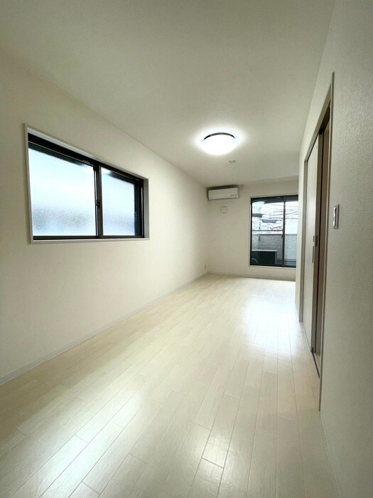 物件内観写真11　(居室)