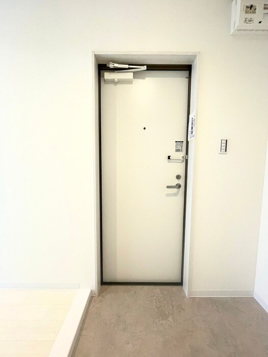 物件内観写真20　(玄関)