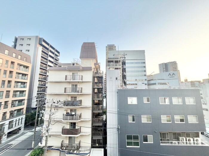 物件内観写真21　(室内からの展望)