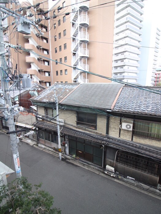 物件内観写真20　(室内からの展望)