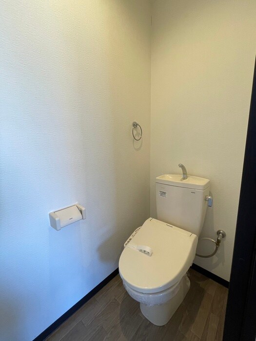 物件内観写真14　(トイレ)