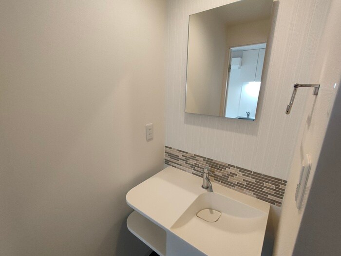 物件内観写真11　(洗面)