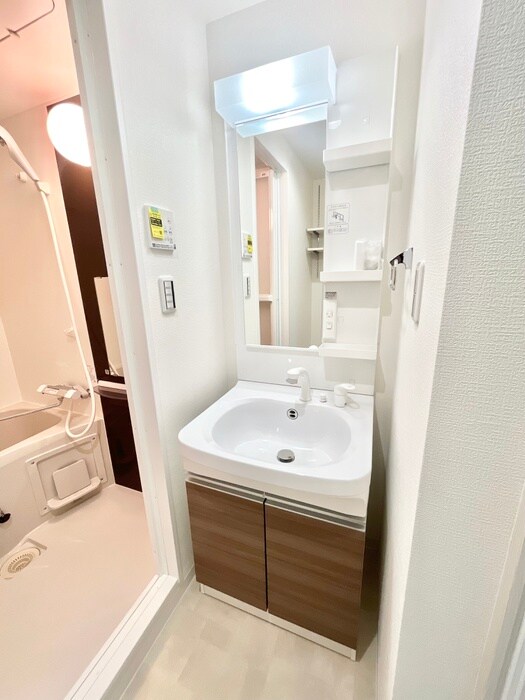 物件内観写真9　(洗面)