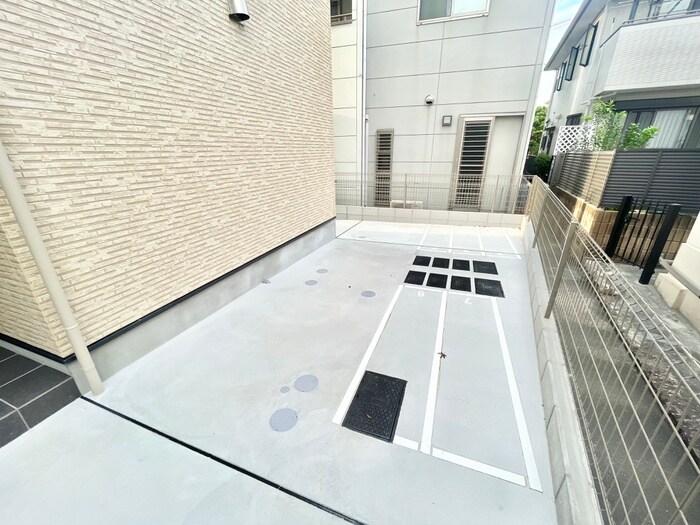 物件外観写真6　(駐輪場)
