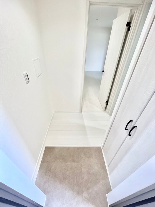 物件内観写真15　(玄関)