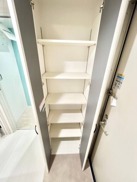 物件内観写真18　(靴箱)