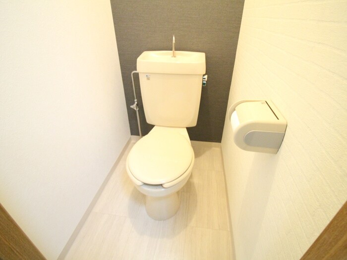 物件内観写真15　(トイレ)