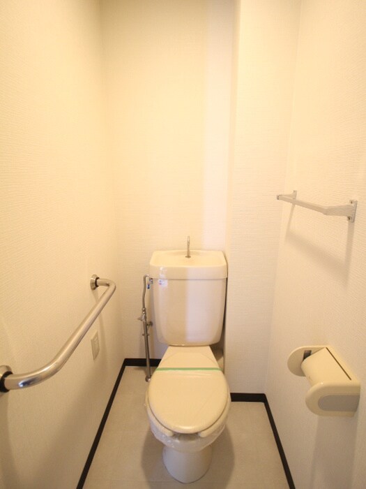 物件内観写真11　(トイレ)