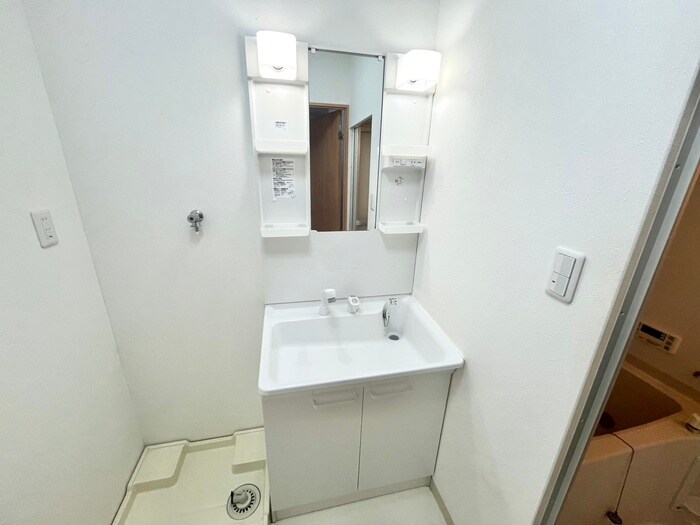 物件内観写真12　(洗面)