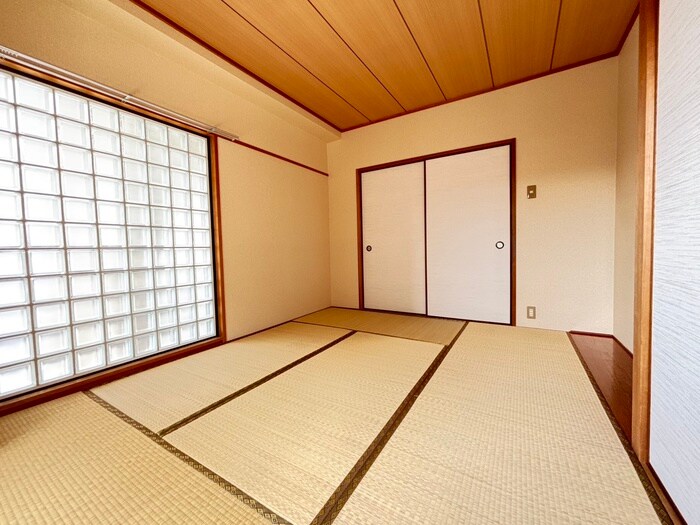 物件内観写真10　(居室)