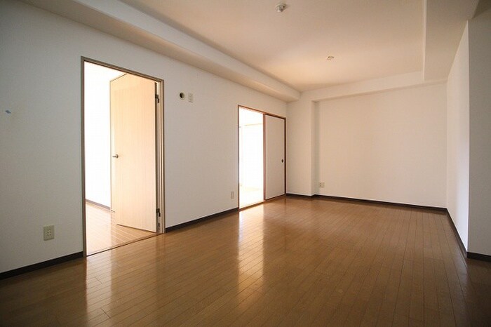 物件内観写真11　(居室)