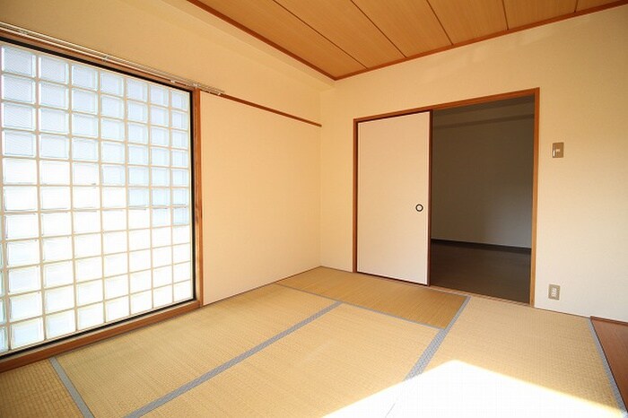 物件内観写真12　(居室)