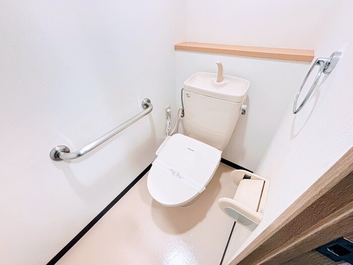 物件内観写真13　(トイレ)