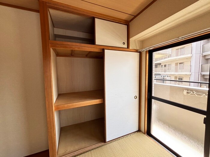 物件内観写真16　(収納)