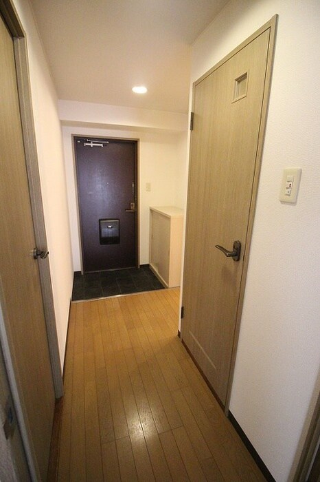 物件内観写真20　(廊下)