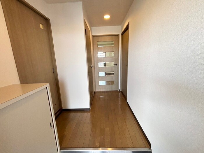 物件内観写真21　(廊下)