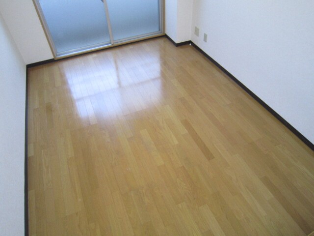 物件内観写真10　(居室)