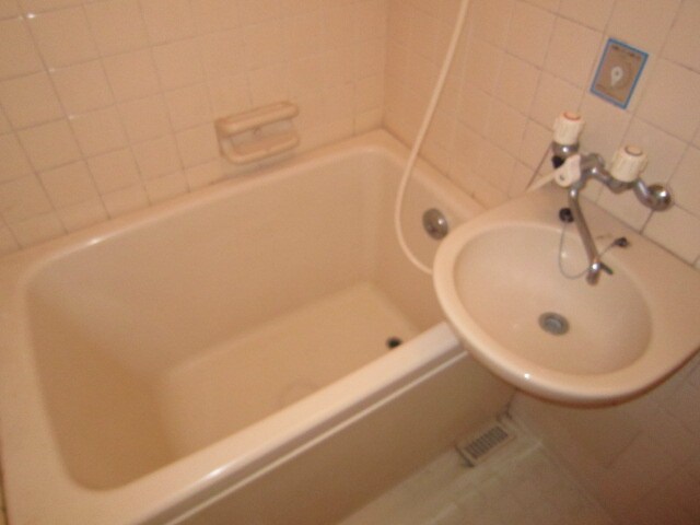 物件内観写真13　(バス／シャワールーム等)