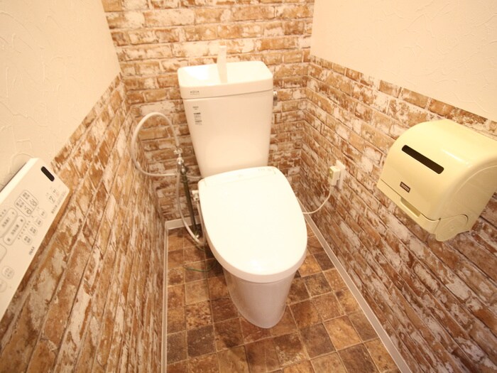 物件内観写真15　(トイレ)