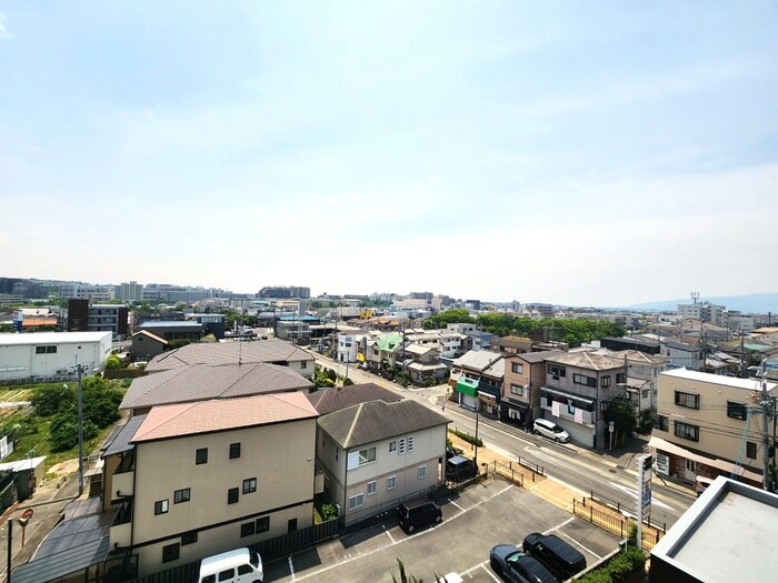 物件内観写真16　(室内からの展望)