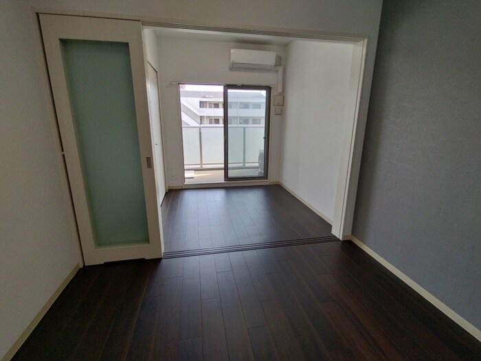 物件内観写真10　(居室)