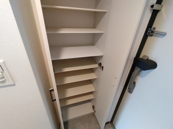 物件内観写真20　(靴箱)