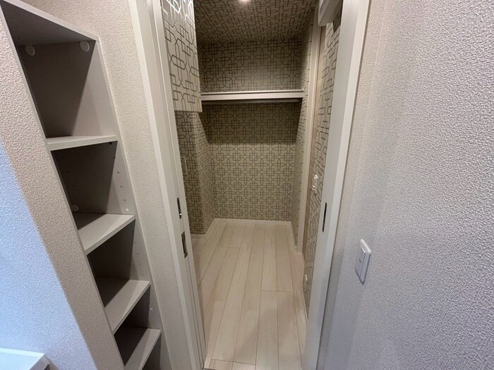 物件内観写真12　(収納)