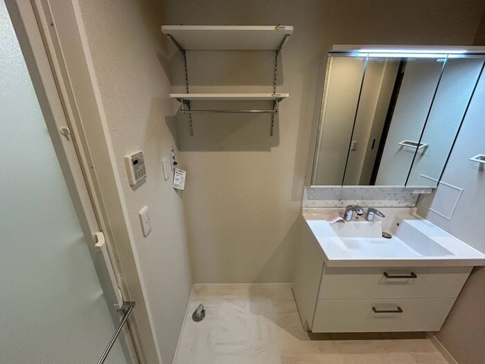 物件内観写真17　(洗濯機置場)