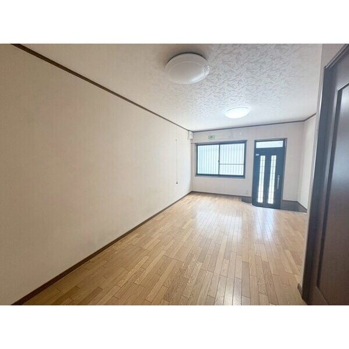 物件内観写真4　(内観写真)