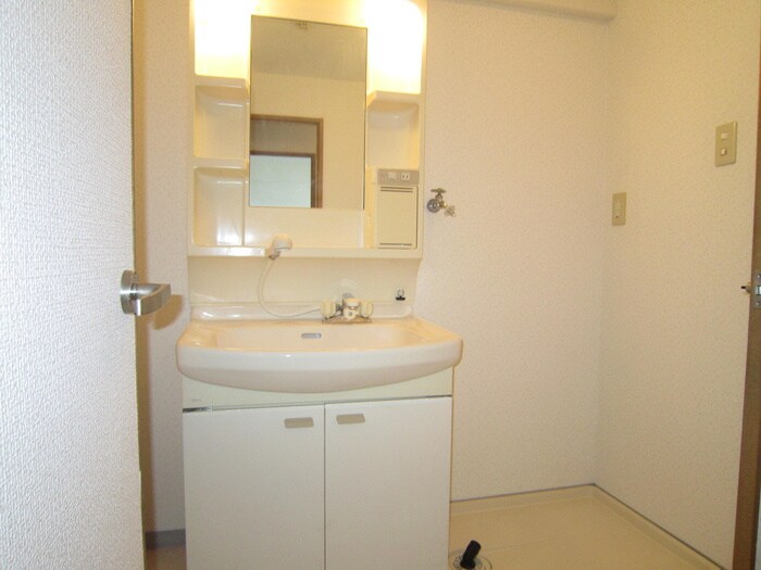 物件内観写真12　(洗面)