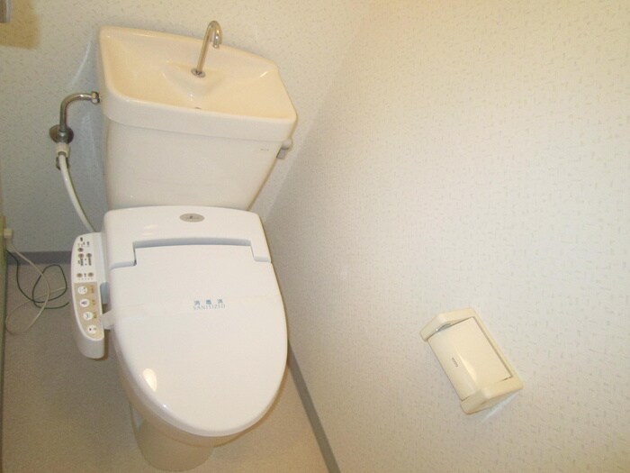 物件内観写真14　(トイレ)