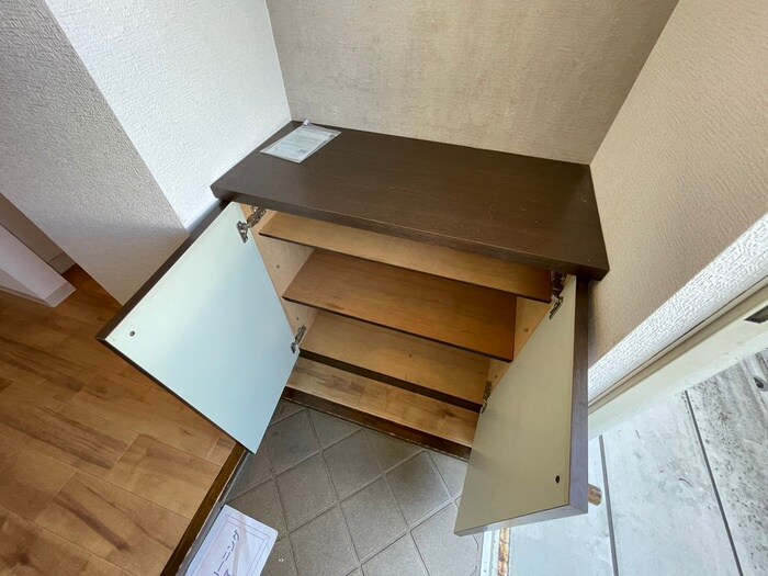物件内観写真18　(靴箱)