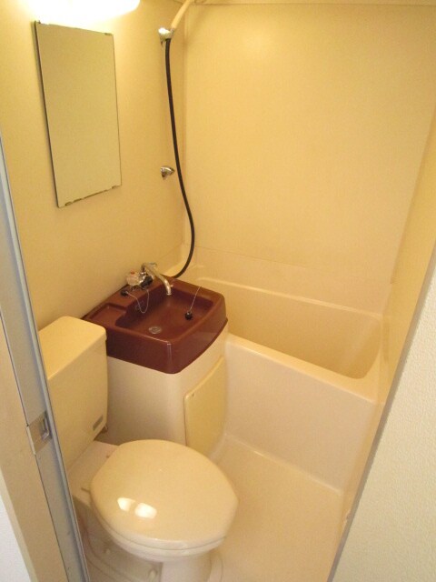 シャト－神宮道のバス