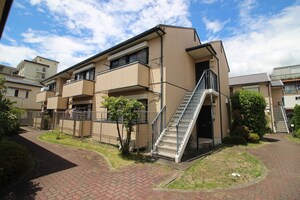 セレナジュハイB棟外観写真