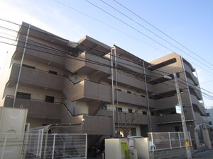 シャトル瑞穂外観写真