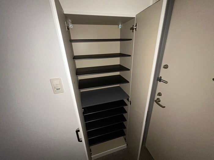 物件内観写真17　(靴箱)