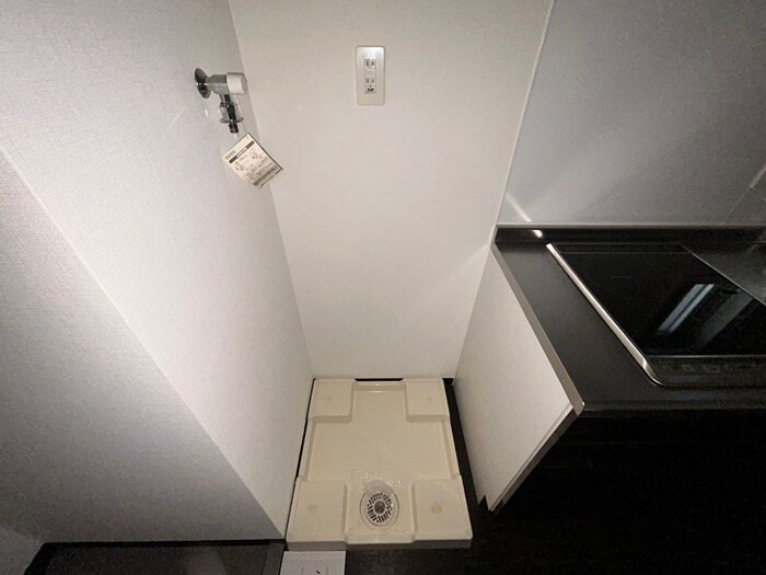 物件内観写真18　(洗濯機置場)