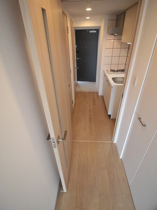 物件内観写真9　(廊下)