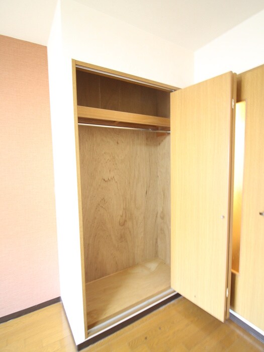 物件内観写真16　(収納)